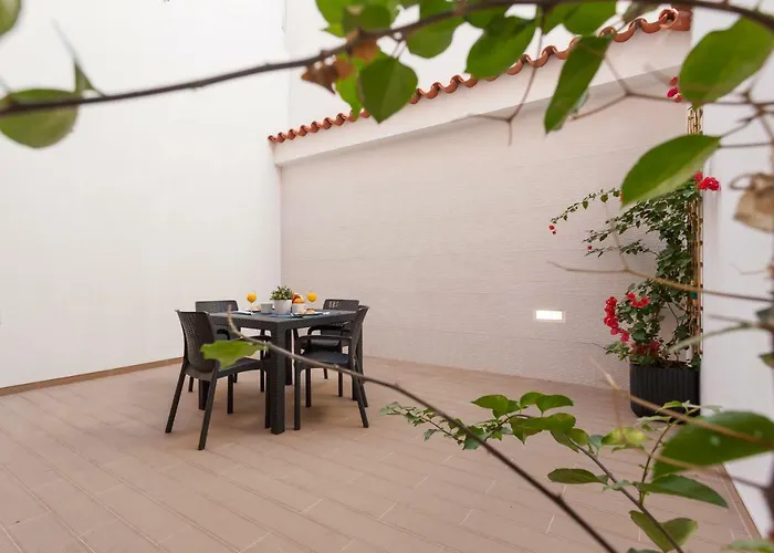 Flh Graca Artistic Studio